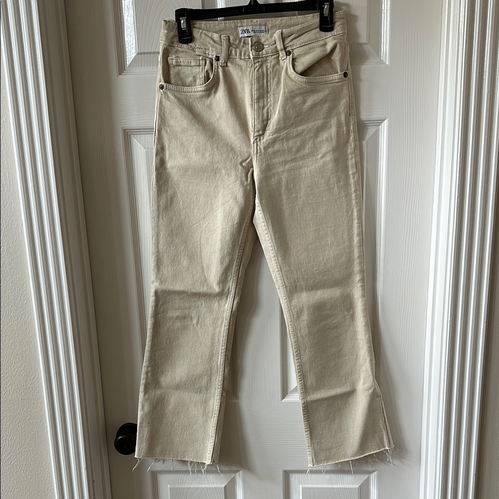 Zara Beige Frayed Hem Jeans